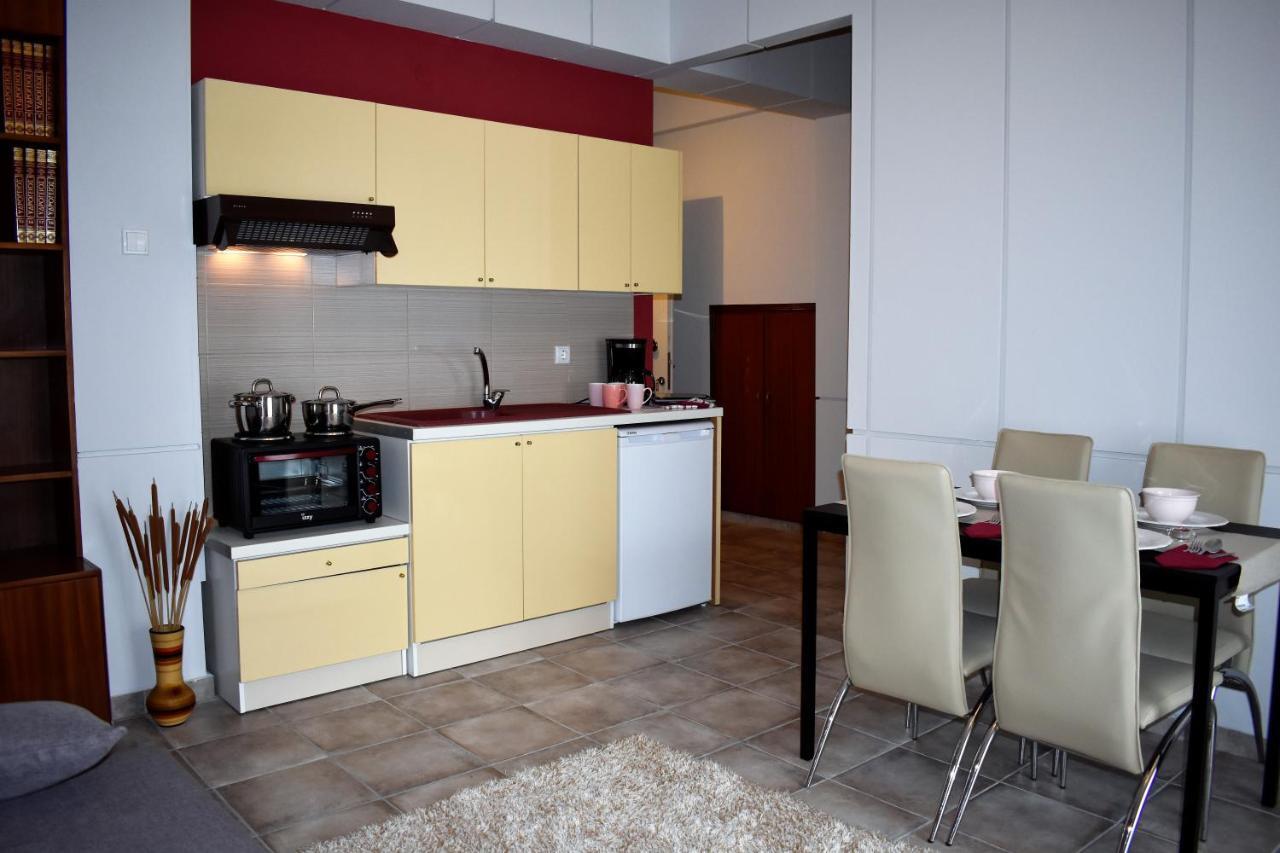 Cozy Apartments Komotini Exterior photo